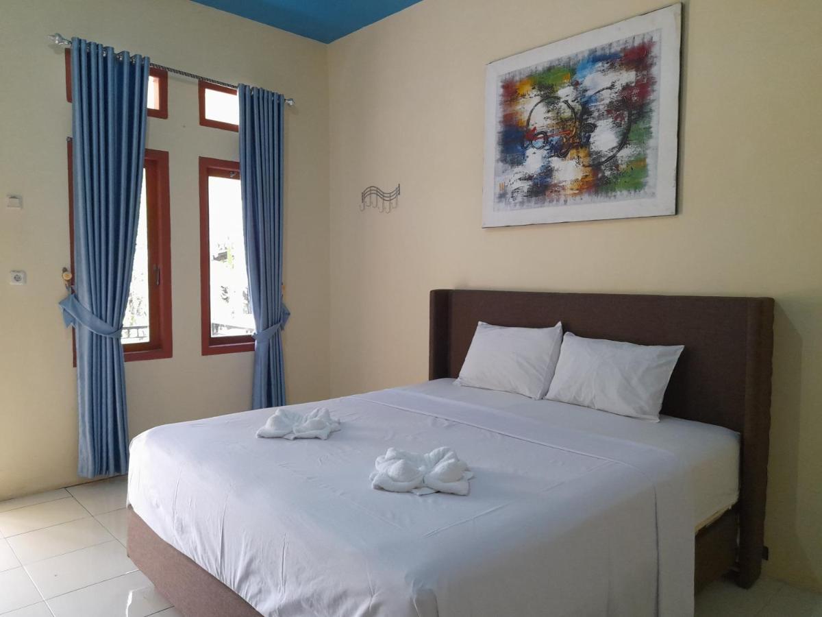 Tangkoko Lodge Bitung Ngoại thất bức ảnh